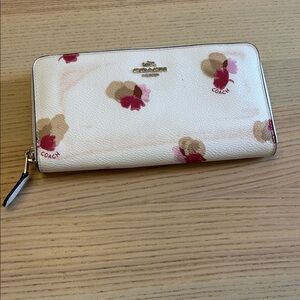Coach Women's Wallet with Floral Design - Cream and Red